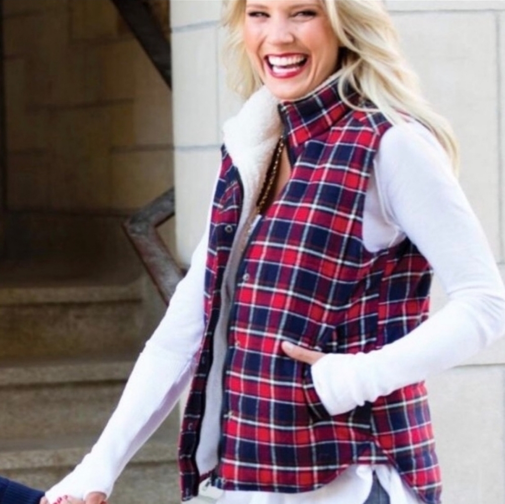 Skies are Blue Plaid Vest Sherpa Red Blue White Womens Size XS